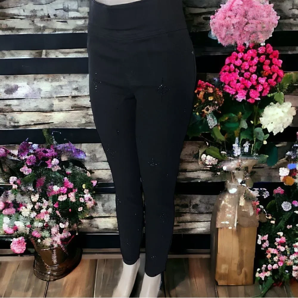One World l Skinny Jeans l Sequined Accents l Black l 5-pocket Design l L l EUC